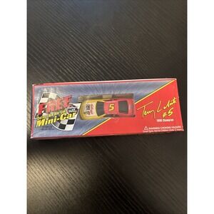 TERRY LABONTE #5 1996 NASCAR CHAMPION‎ KELLOGS CORN FLAKES 1/64 PROMOTIONAL CAR